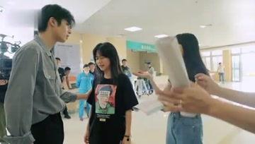 吃瓜娱乐组,吃瓜群众带你领略明星幕后故事